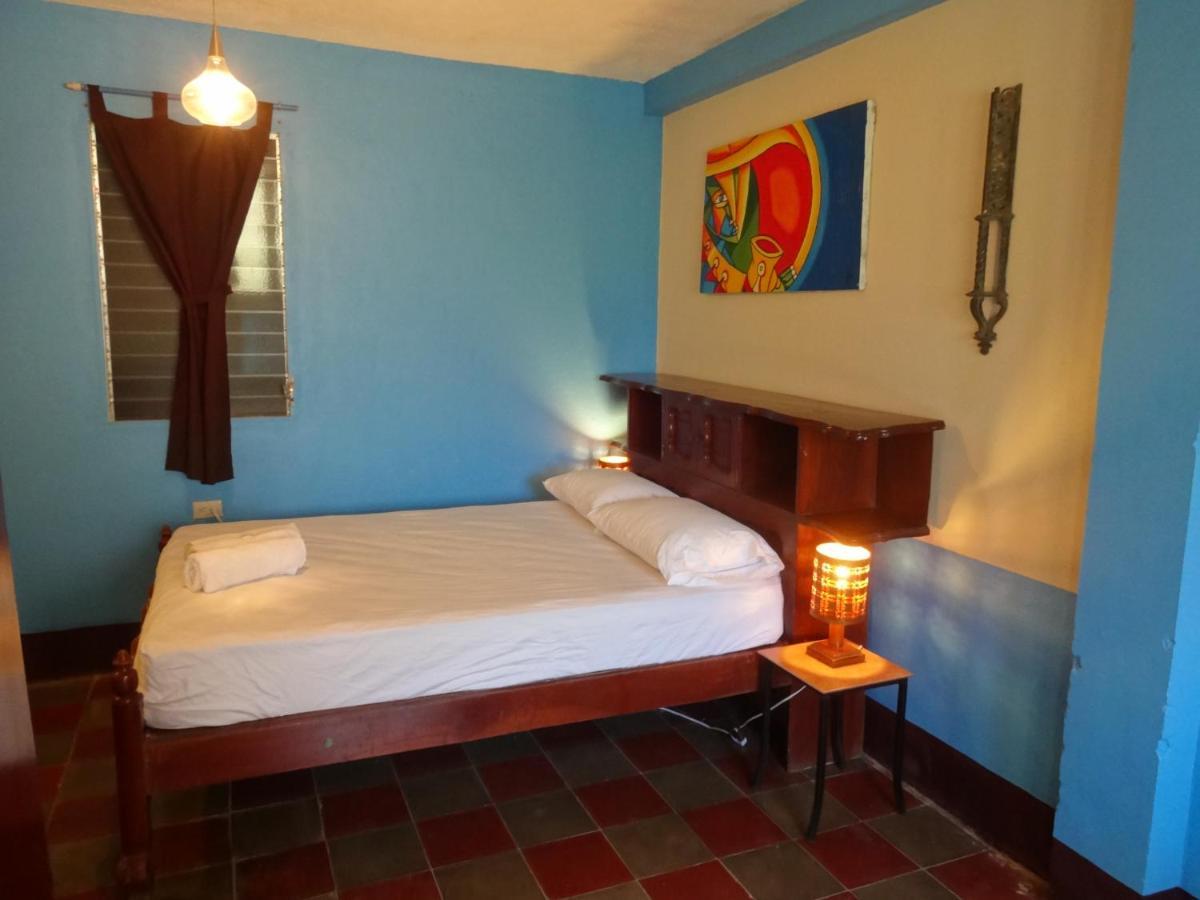 Hostal Harvest House León Eksteriør bilde