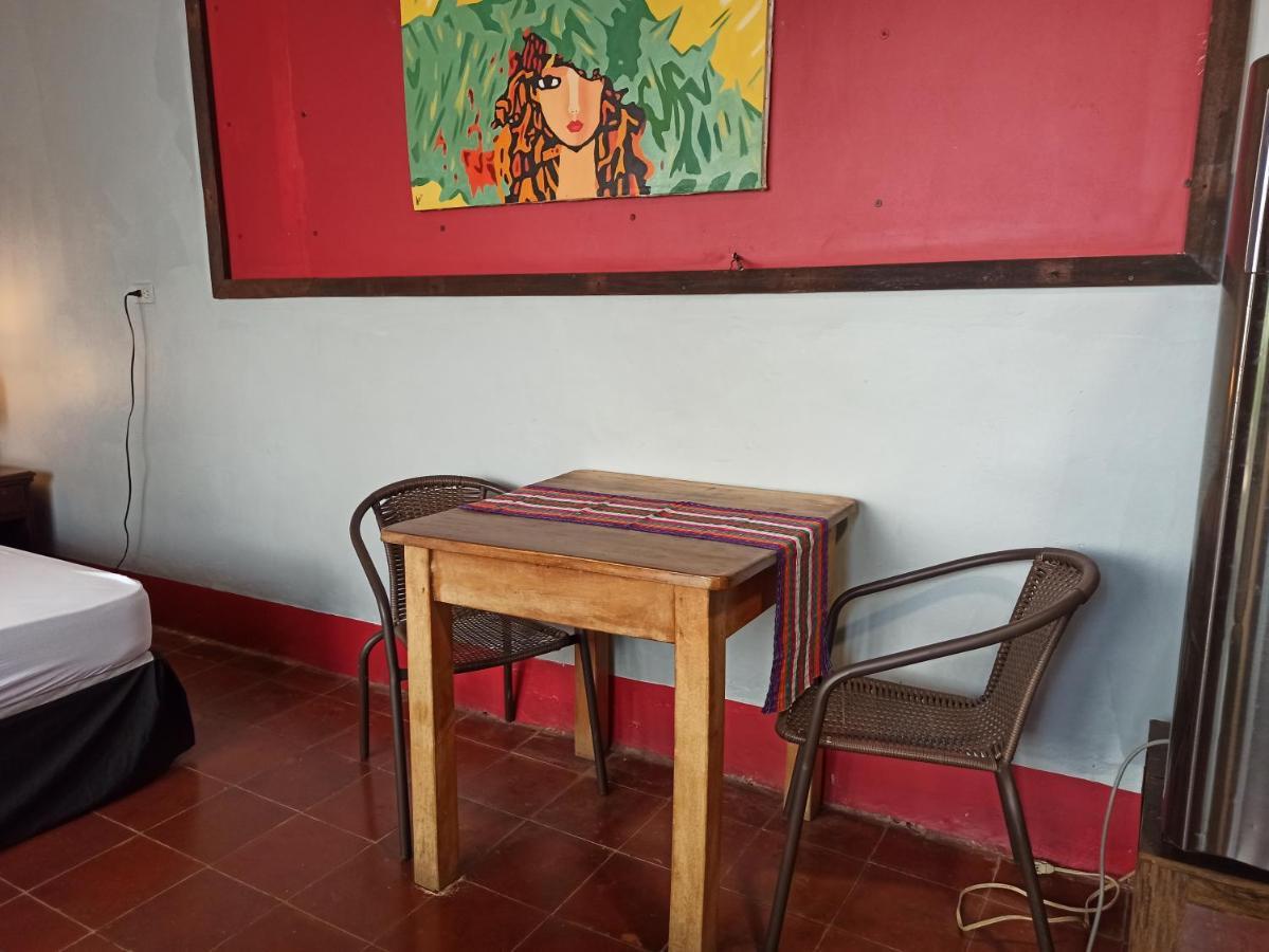 Hostal Harvest House León Eksteriør bilde